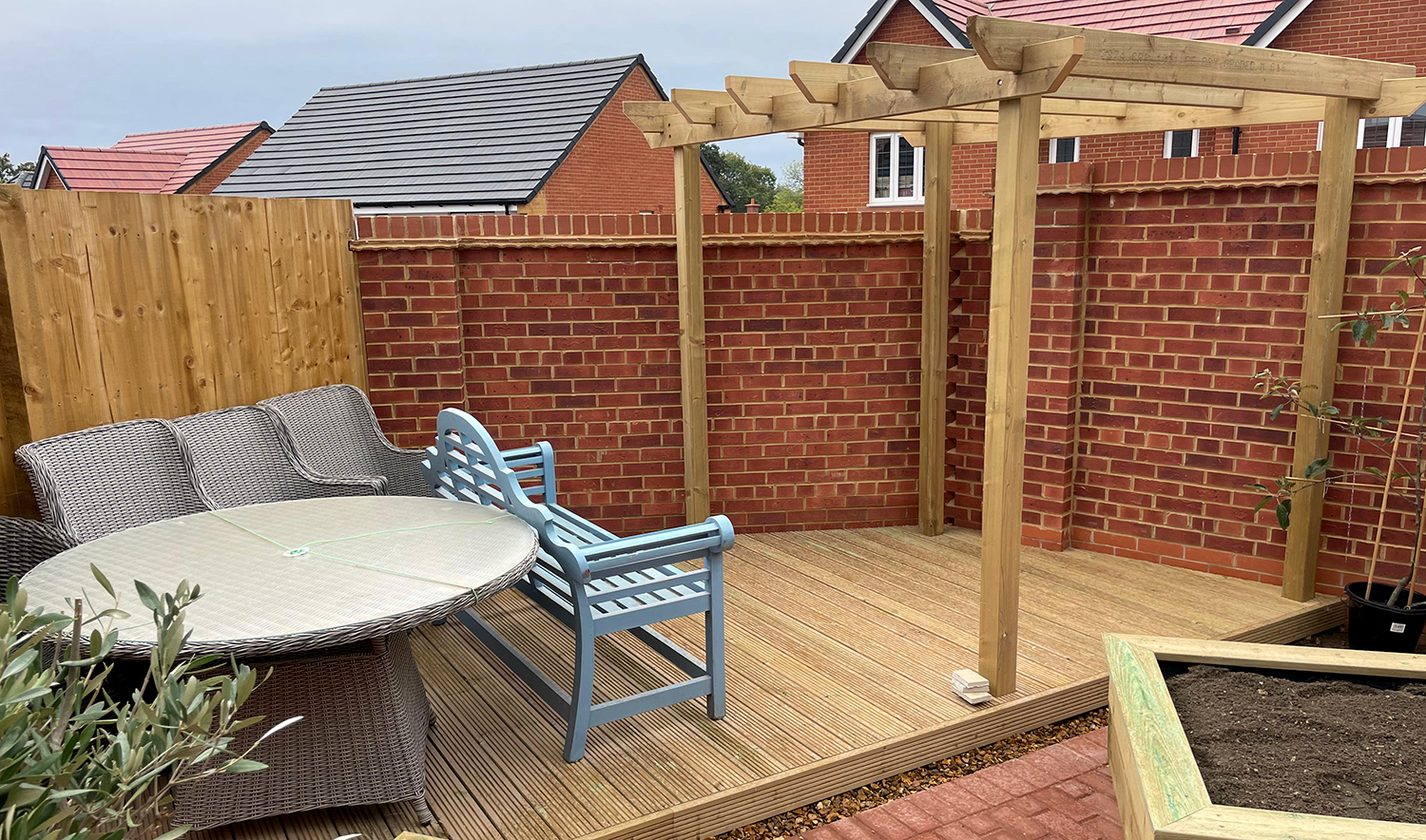 decking and garden pergolas lymington, hampshire