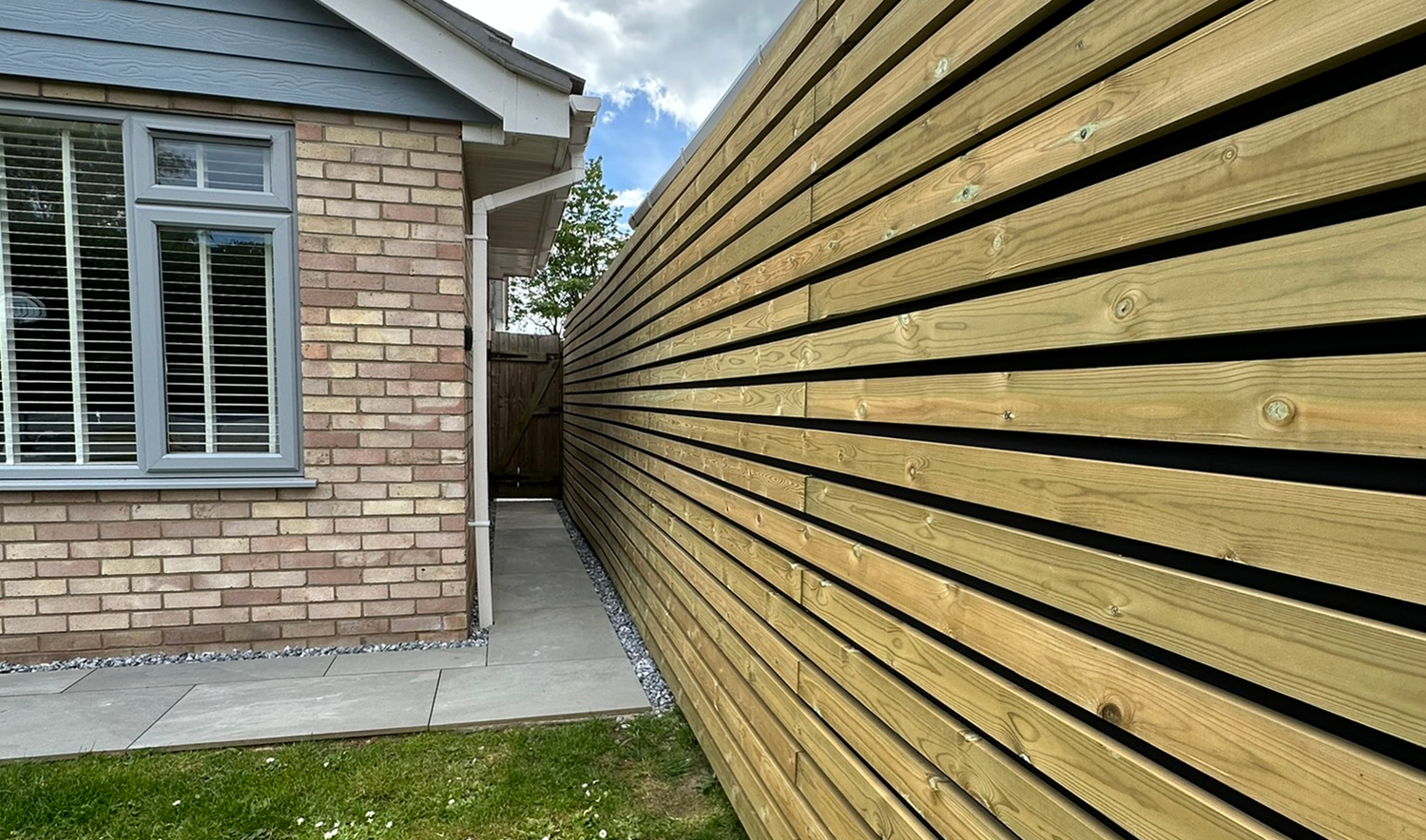 lymington based decking and fencing contractor