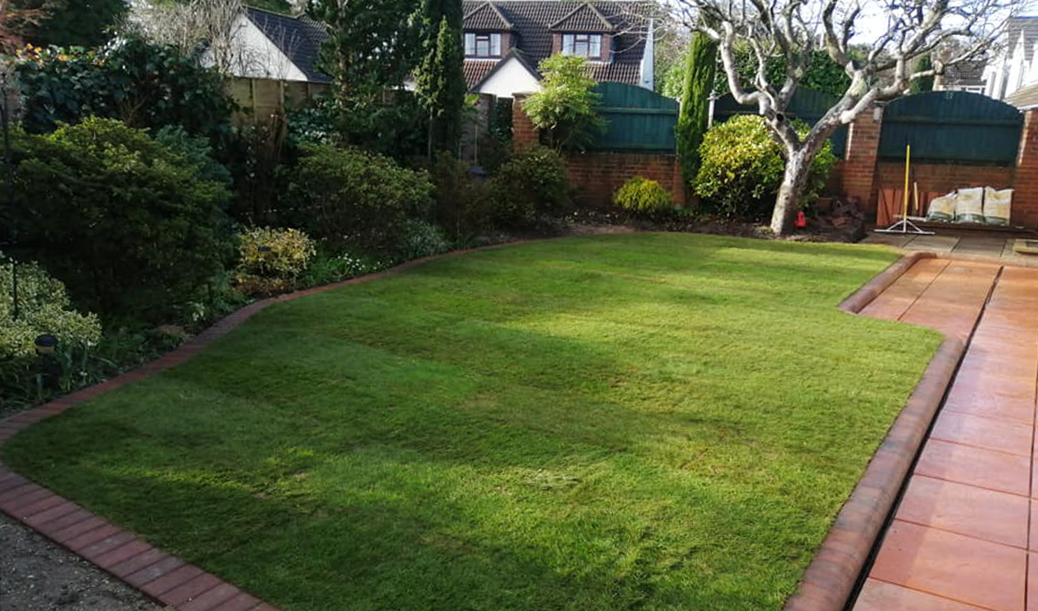 turfing and lawns in lymington